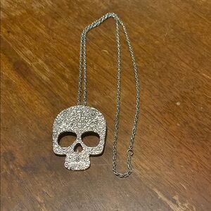 Silver Skull Pendant Necklace